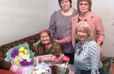 Свой 100-й день рождения 18 ноября отметила труженица тыла, ветеран труда Клавдия Ивановна Хвостова, жительница рабочего посёлка Коченёво