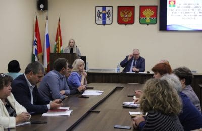 С расширенного аппаратного совещания