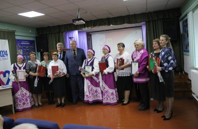 Действуют одной командой