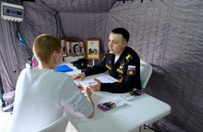Это «Твой выбор!»: новосибирцам в День Победы рассказали о службе по контракту в Вооруженных силах Российской Федерации