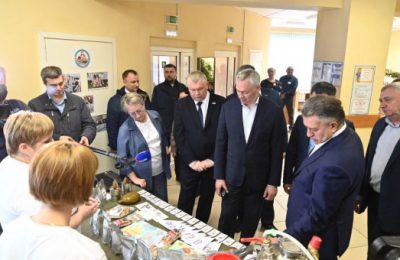 Губернатор Андрей Травников поблагодарил волонтёров региона за помощь нашим бойцам в зоне СВО