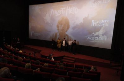 В Новосибирске состоялась премьера короткометражного игрового фильма «Увидеть небо», посвященного легендарному летчику, трижды Герою Советского Союза Александру Покрышкину