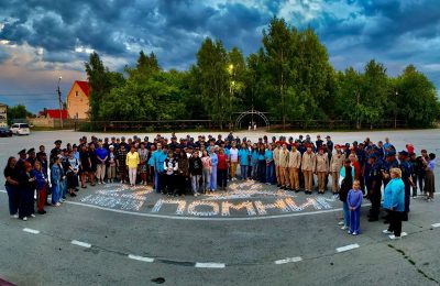 Огненные картины на площади Победы