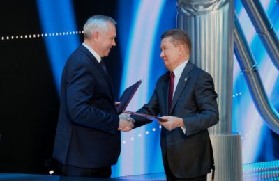 Губернатор Андрей Травников и Председатель Правления ПАО «Газпром» Алексей Миллер подписали дорожную карту по расширению использования компанией высокотехнологичной продукции региона