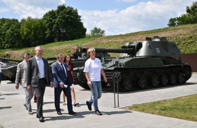 Историческое и военно-патриотическое воспитание: Новосибирская и Брестская области обмениваются опытом