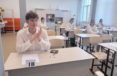 В 2025 году выпускники Новосибирской области лучше сдали ЕГЭ по математике, химии и биологии