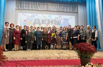 В дружеском кругу соседей