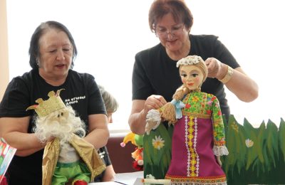 В Культурно-досуговом «Гармония» в камерной обстановке состоялась премьера кукольного спектакля «Царевна-Несмеяна»