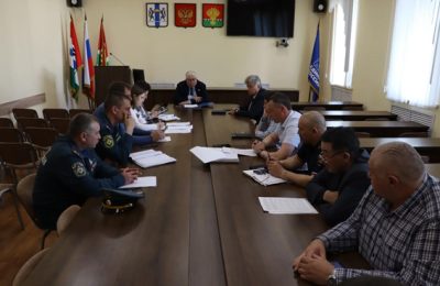Под председательством Главы Коченёвского района Евгения Антипова прошло заседание антитеррористической комиссии района