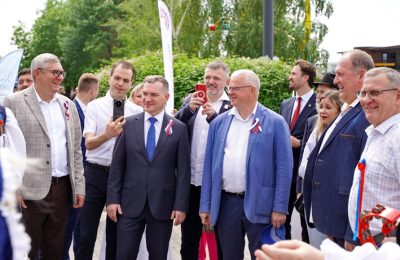 «Единая Россия» поздравила жителей Новосибирской области с Днём России