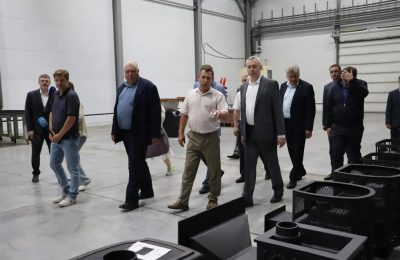 Продолжая рабочую поездку по Коченёвскому району, Губернатор Андрей Травников ознакомился с деятельностью ООО «Новосибирская металлообрабатывающая компания»