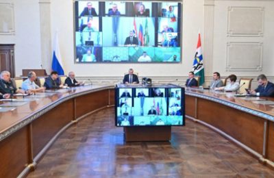 В Новосибирской области повысят зарплаты работникам бюджетной сферы